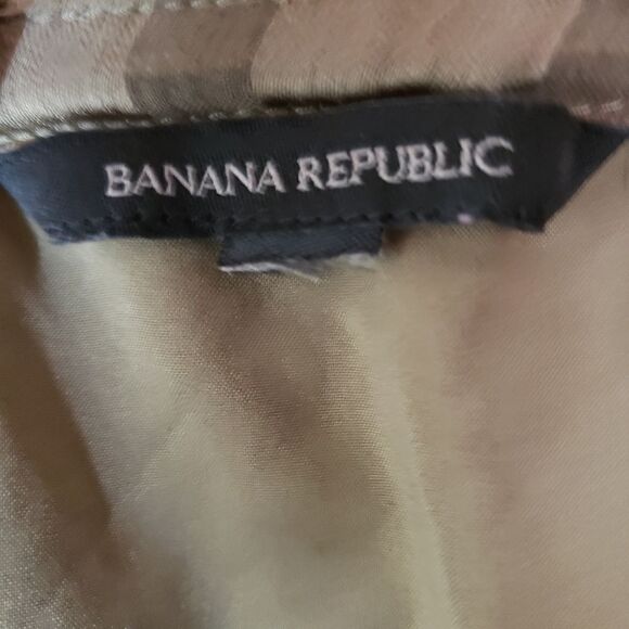 Banana Republic Floral Pleated Flowy Spring Blouse Size S - Picture 2 of 6